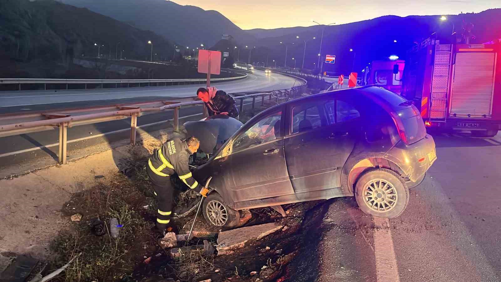 Bilecik’te yaşanan trafik kazasında 1’i ağır 2 kişi yaralandı