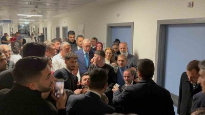 CUMHURBAŞKANI RECEP TAYYİP ERDOĞAN, KOCAELİ ŞEHİR HASTANESİ'NDE TEDAVİ GÖREN HASTALARI