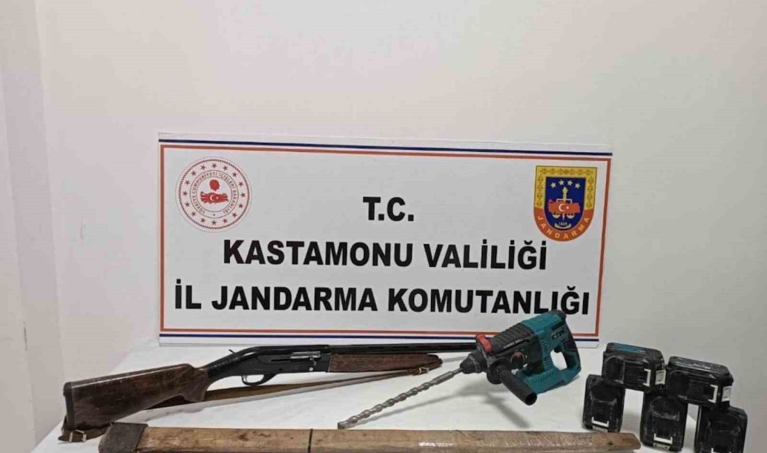KASTAMONU'NUN TAŞKÖPRÜ İLÇESİNDE DEFİNE ARARKEN SUÇÜSTÜ YAKALANAN 2 ŞAHIS GÖZALTINA