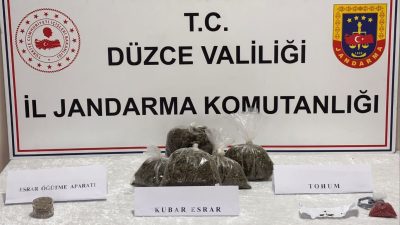 DÜZCE’DE JANDARMA EKİPLERİ TARAFINDAN YAPILAN OPERASYONDA BİR MİKTAR UYUŞTURUCU MADDE