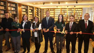 DÜZCE’NİN AZİZİYE MAHALLESİNDE EMEKLİ ÖĞRETMEN JULİDE GÜLİZAR ÖZTÜRK ERSOY'UN KATKILARIYLA