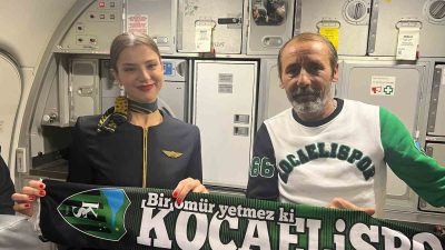 HOSTES ZEYNEP GEÇER'E BESTE YAPAN HODRİ MEYDAN TARAFTAR DERNEĞİ'NİN BAŞKANI