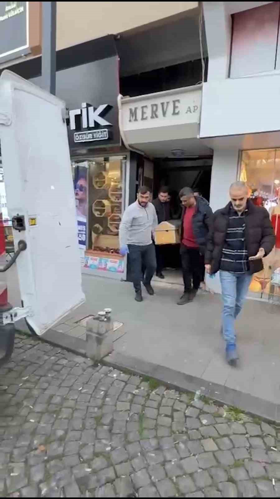 FUNDA KAYMAZ'IN CENAZESİ İSE İNCELENMEK ÜZERE ADLİ TIP KURUMU MORGUNA