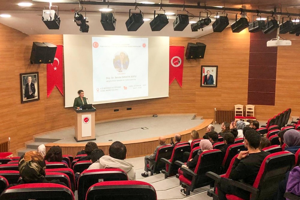 KASTAMONU ÜNİVERSİTESİ’NDE “MEŞRUTİYET DÖNEMİ BASINI VE TÜRK DÜNYASI” KONULU KONFERANS
