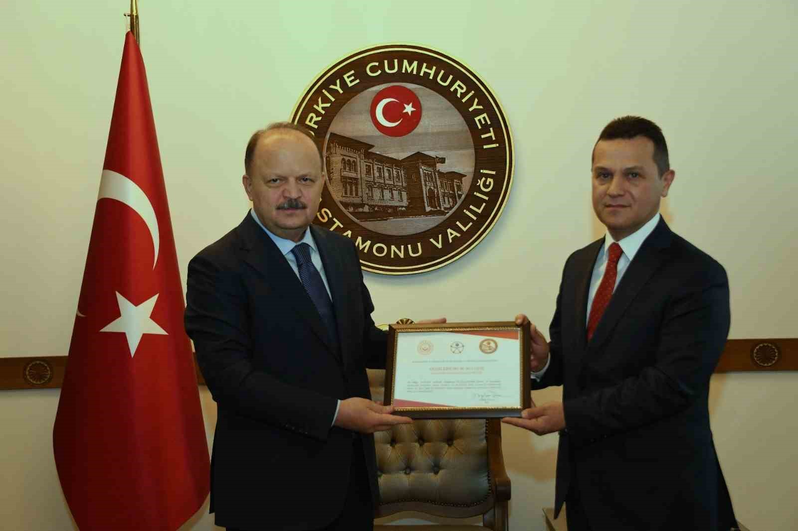 KASTAMONU VALİSİ MEFTUN DALLI, ENGELLİ VATANDAŞLARIN ERİŞİMİNDE STANDARTLARA UYGUN OLDUĞU