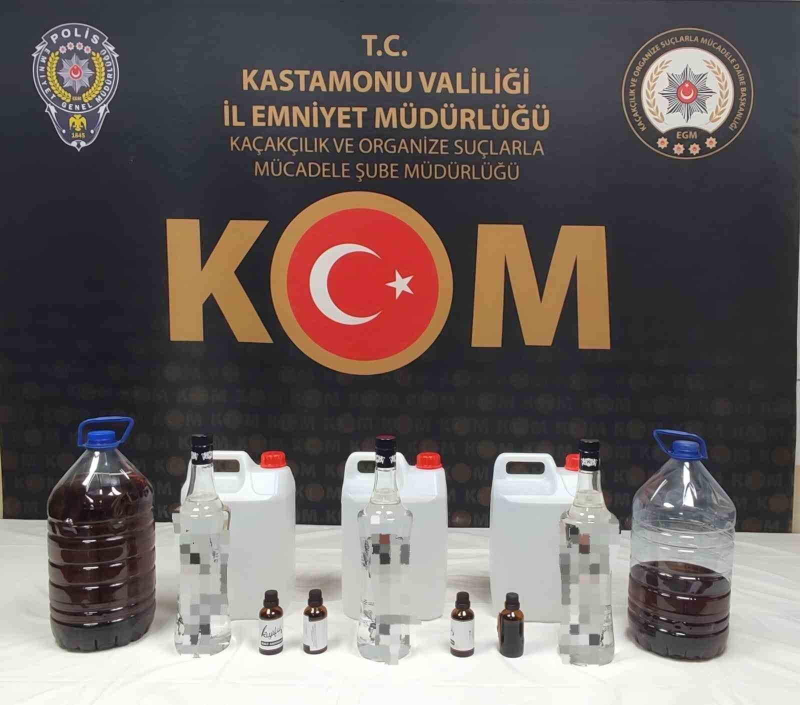 KASTAMONU'DA POLİS EKİPLERİ TARAFINDAN YAPILAN YAPILAN OPERASYONDA 15 LİTRE ETİL