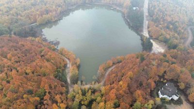 DÜZCE’NİN DOĞA HARİKASI YERLERİNDEN BİRİSİ OLAN KORUGÖL, KIŞ AYLARINDA DA