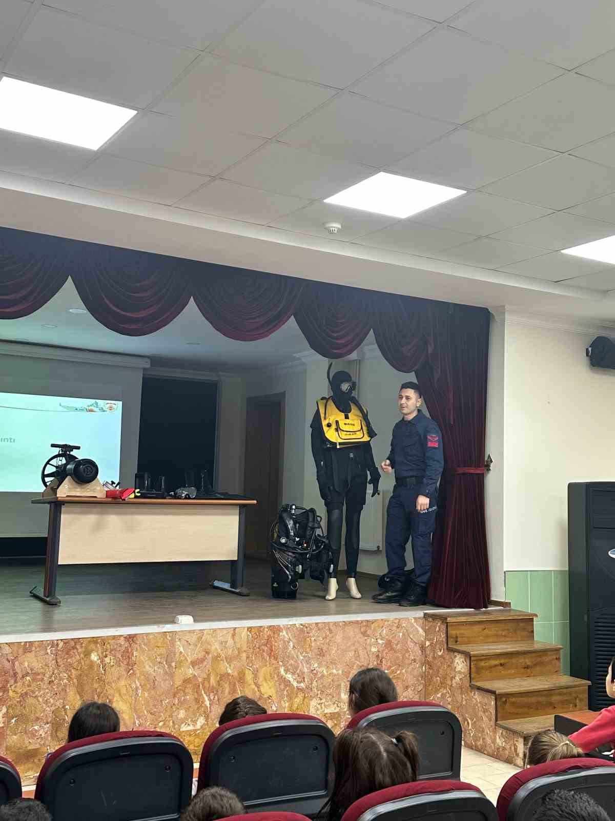 KASTAMONU'NUN İNEBOLU İLÇESİNDE  TCSG 96 İNEBOLU SAHİL GÜVENLİK BOT
