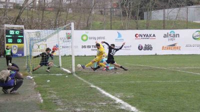 BELEDİYE DERİNCESPOR'UN MAÇIN BAŞINDA BULDUĞU GOL
