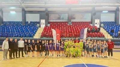 DÜZCE’DE U14 KIZLAR YEREL LİG BASKETBOL MÜSABAKALARINDA KARADENİZ EREĞLİ BELEDİYE