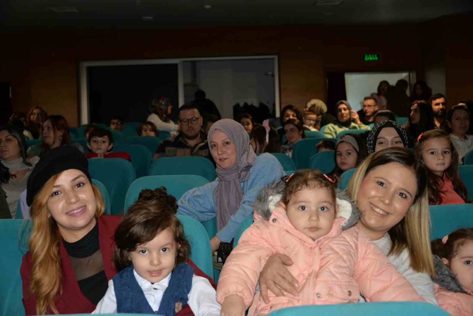 Yoğun ilgi ve talep üzerine 2 kez sahnelendi