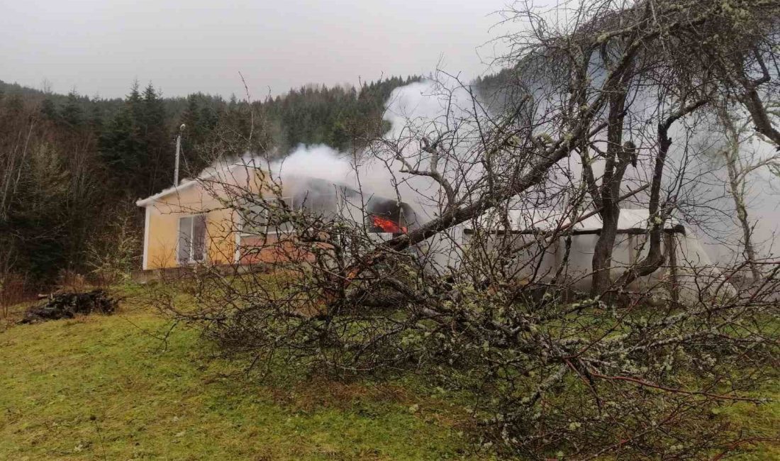 KASTAMONU’NUN DEVREKANİ İLÇESİNDE SOBADAN