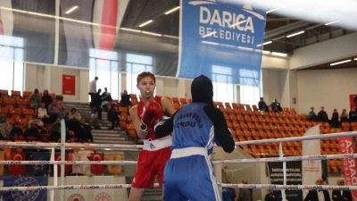 KOCAELİ'DE DÜZENLENEN BÜYÜK KADINLAR TÜRKİYE BOKS ŞAMPİYONASI 39 İLDEN 130