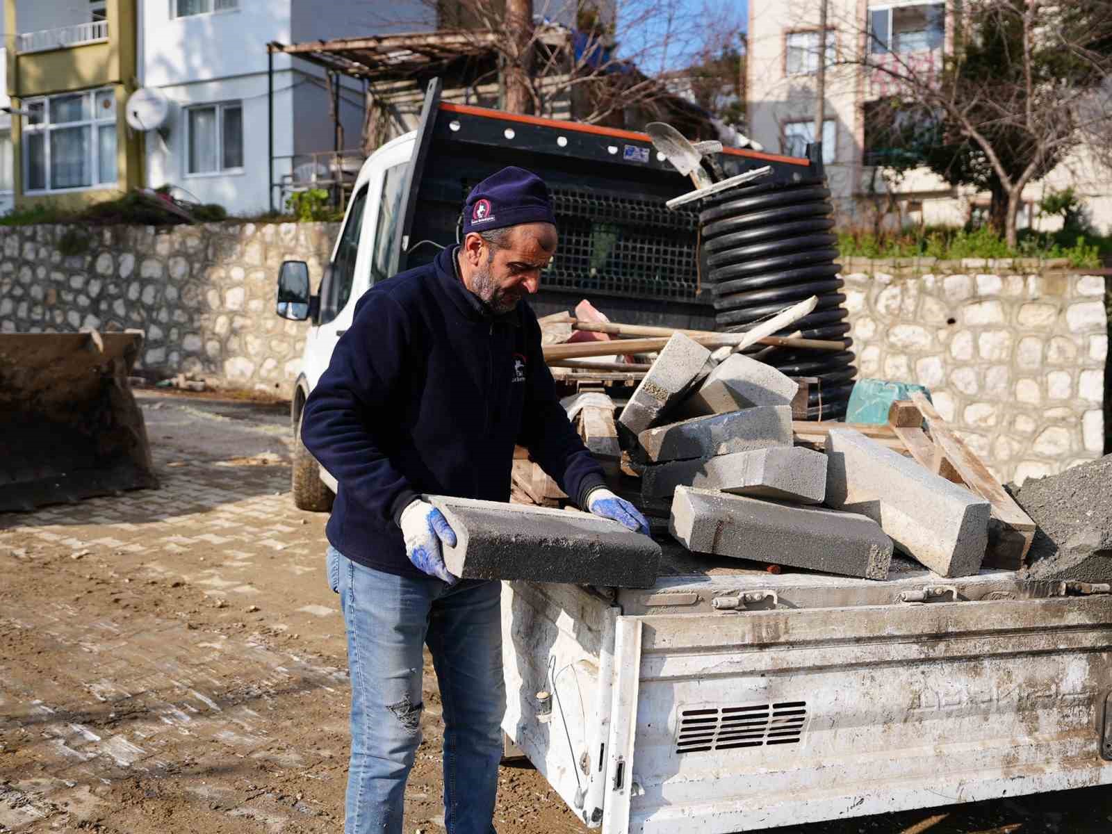 Düzce Belediyesi çalışanları mesaide