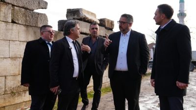 DÜZCE BELEDİYE BAŞKANI DR. FARUK ÖZLÜ’NÜN ÖNERİSİ İLE BELEDİYE MECLİSİ’NDE