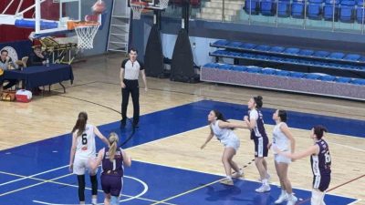 KADINLAR BÖLGESEL BASKETBOL LİGİ 9. HAFTA MAÇINDA DÜZCE ATLETİK EVİNDE