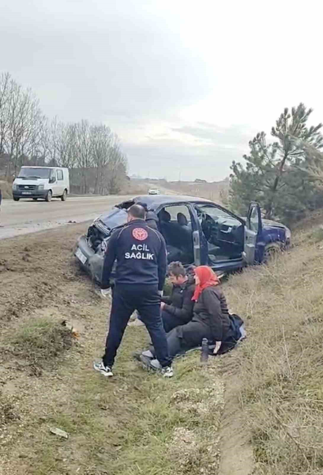 KASTAMONU’DA SÜRÜCÜSÜNÜN DİREKSİYON HAKİMİYETİNİ KAYBETMESİ NETİCESİNDE YOLDAN ÇIKARAK TAKLA ATAN