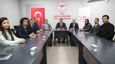 DÜZCE İL SAĞLIK MÜDÜRLÜĞÜNDE YAPILAN TOPLANTIDA VALİ SELÇUK ASLAN, SAĞLIK