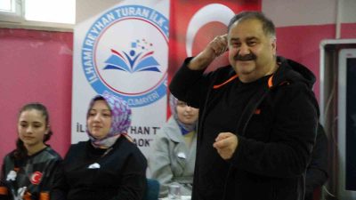 DÜZCE’NİN CUMAYERİ İLÇESİ YUKARI AVLAYAN KÖYÜ İLHAMİ REYHAN TURAN İLKOKULU