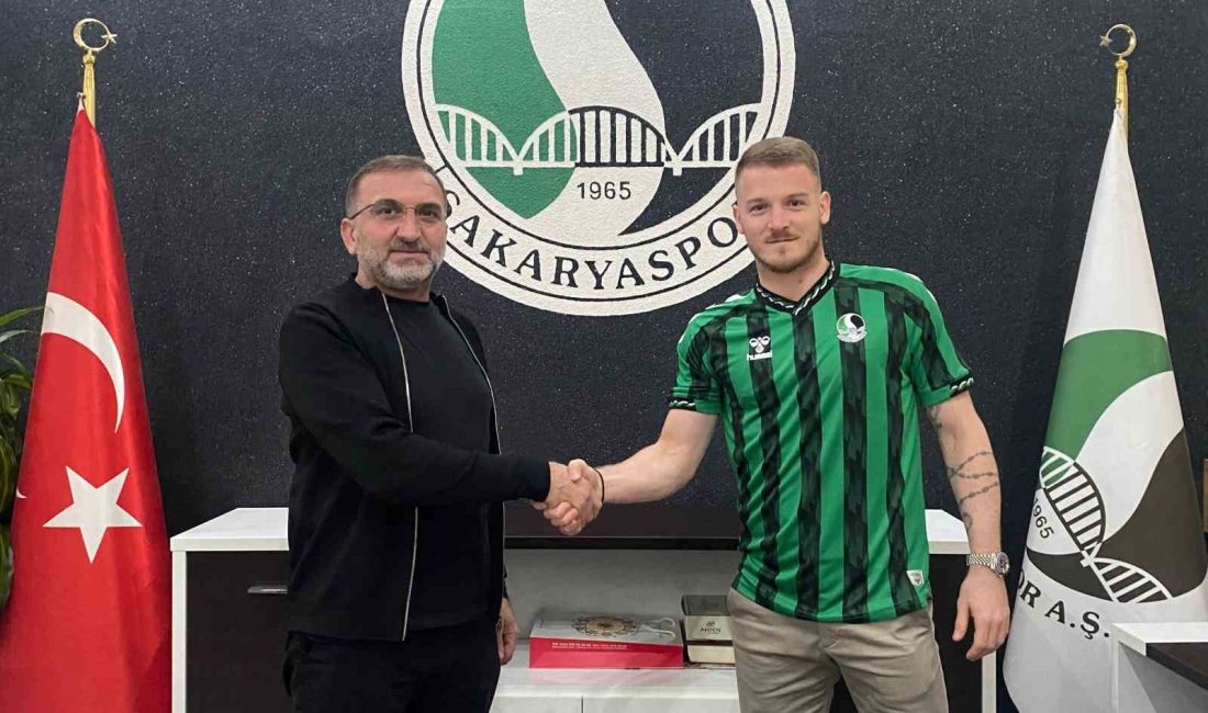 SAKARYASPOR, 30 YAŞINDAKİ FORVET