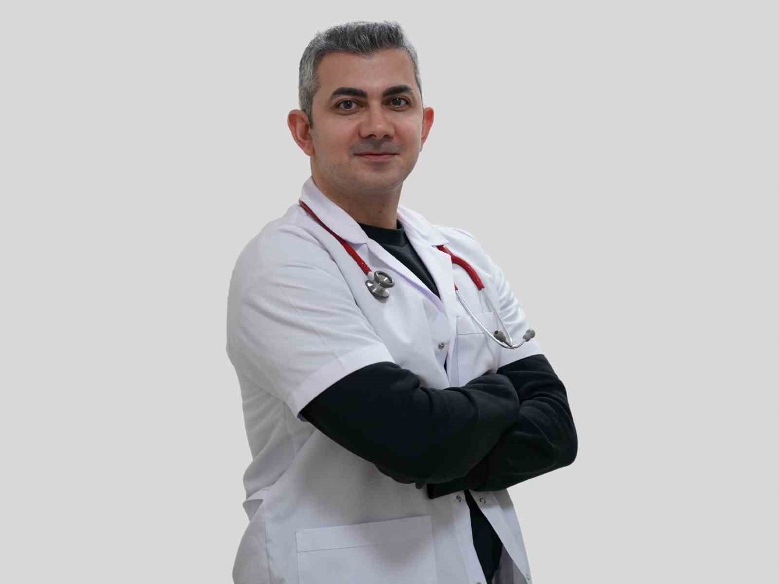 UZM. DR. EFTAL EGEMEN AKBULUT HASTA KABULÜNE BAŞLADI