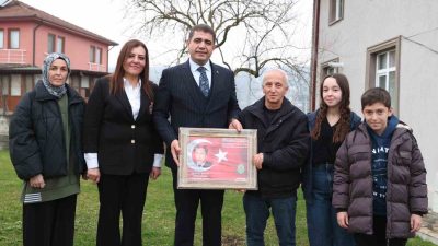 DÜZCE VALİSİ SELÇUK ASLAN, GAZİ HAMZA KURT VE ŞEHİT OSMAN