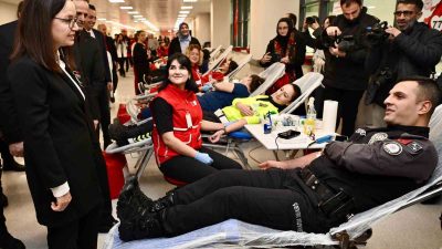 YALOVA VALİSİ DR. HÜLYA KAYA, YALOVA EĞİTİM VE ARAŞTIRMA HASTANESİ’NDE