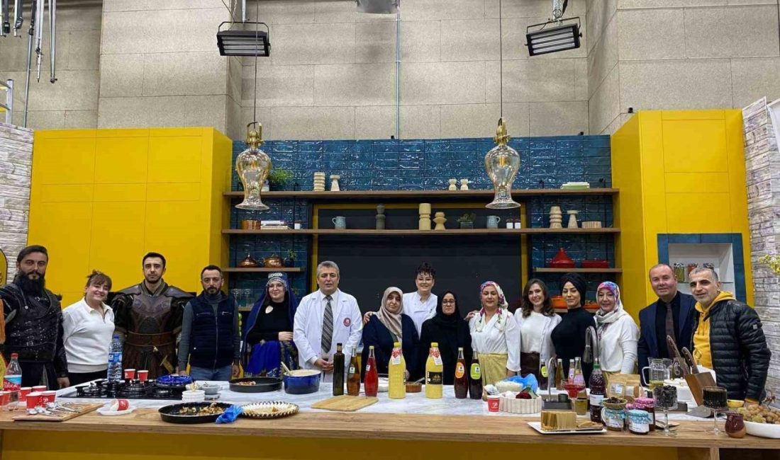 Bilecik Şeyh Edebali Üniversitesi, yöresel lezzetleri geleceğe taşıyor Bilecik Şeyh Edebali Üniversitesi (BŞEÜ), Bilecik’in zengin yöresel lezzetlerini koruma