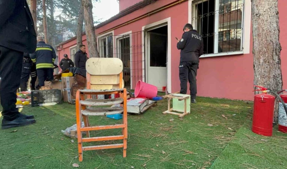 Bolu’da anaokulunda korkutan yangın Bolu’da bir anaokulunun oyuncak deposunda yangın çıktı. Yangın itfaiye ekiplerinin