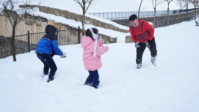DÜZCE(İHA) – Düzce’de etkili olması beklenen kar yağışı sebebiyle taşımalı