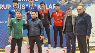 Düzce Belediyesi Güreş İhtisas Kulübü, Tokat’ta düzenlenen U-17 Serbest Güreş