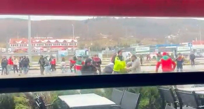 Boluspor ile oynayacakları maç için Bolu’ya gelen Amedspor taraftarları ile