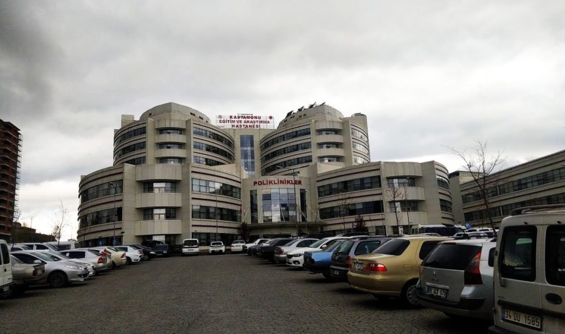 Kastamonu’da çok sayıda lise öğrencisi, tükettikleri lahmacundan dolayı zehirlenme şüphesiyle