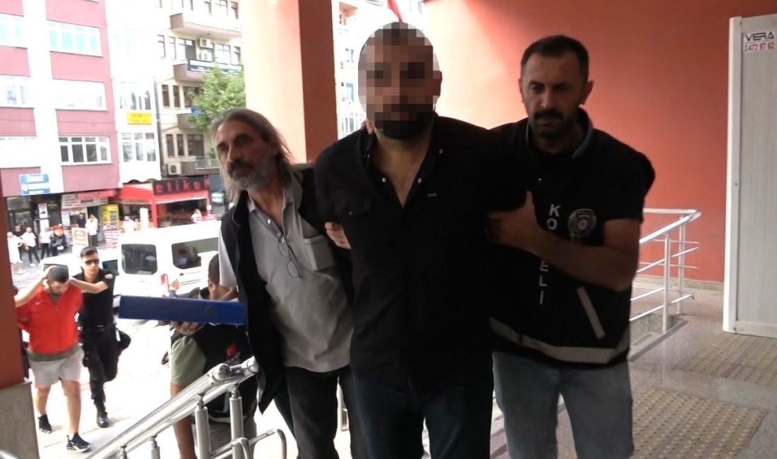 Kavgayı ayırmaya gelen arkadaşını kazara öldürmüştü: 40 yıl 11 ay hapse çarptırıldı Kocaeli’nin İzmit ilçesinde iki grup arasında çıkan, 1 kişinin hayatını