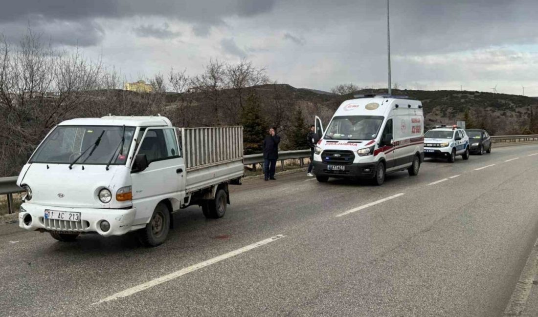 Kontrolden çıkan kamyonet bariyerlere çarptı, sürücüsü yaralandı Bilecik’te seyir halinde kontrolden çıkan kamyonetin bariyerlere çarpması sonucu meydana