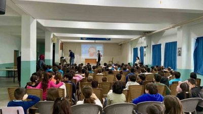 DÜZCE (İHA) – Düzce’de ilkokul öğrencilerine yönelik ağız ve diş