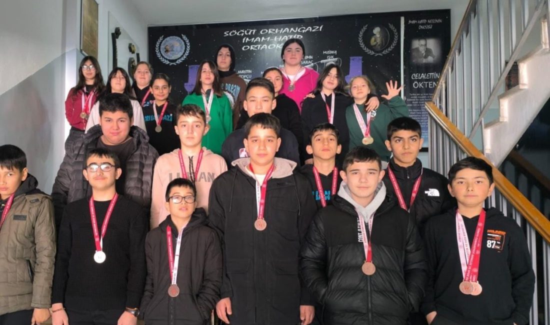 Bilecik’te düzenlenen Okul Sporları Bilek Güreşi Müsabakalarında, Orhangazi İmam Hatip