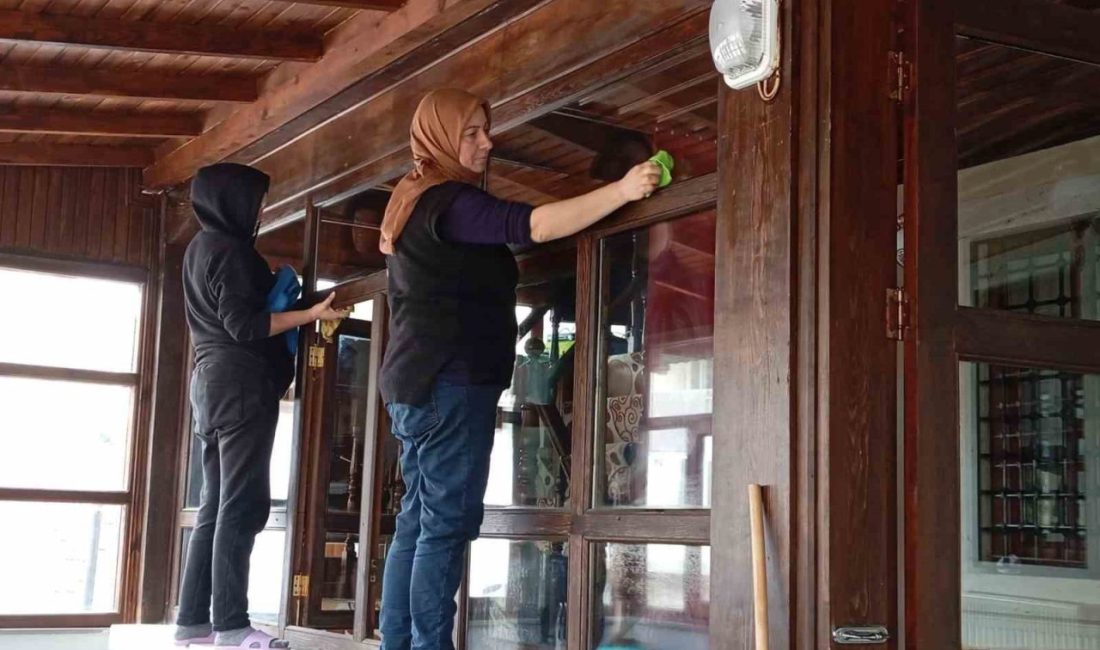Bilecik’in Pazaryeri ilçesinde, Ramazan ayı öncesinde camilerde kapsamlı bir temizlik