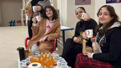 DÜZCE (İHA) – Düzce Üniversitesi’nde öğrenim gören öğrencilerin konakladığı Akçakoca