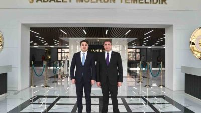 DÜZCE(İHA) – Düzce Cumhuriyet Başsavcısı Yasin Emre, Düzce Valisi Selçuk