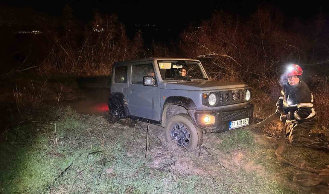 Yalova’nın Çiftlikköy ilçesinde gece saatlerinde ciplerinin arazide çamura saplanması sonucu