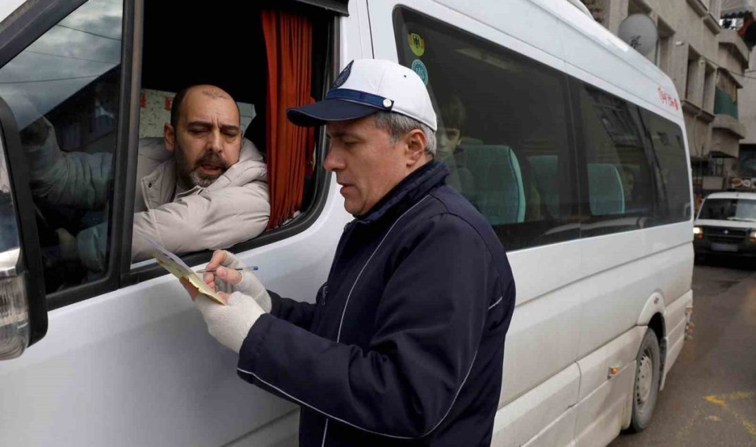 Sakarya Büyükşehir Belediyesi Zabıta Daire Başkanlığı, öğrencilerin güvenli şekilde okula