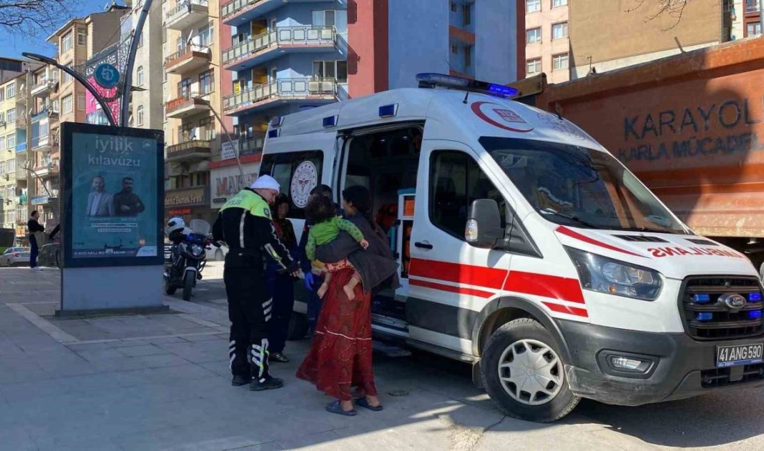 Kocaeli’nin İzmit ilçesinde ambulansın önüne atlayan 12 yaşındaki kız çocuğu