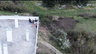 Düzce’de 15 katlı binanın çatı katında intihar için çıktığı düşünülen