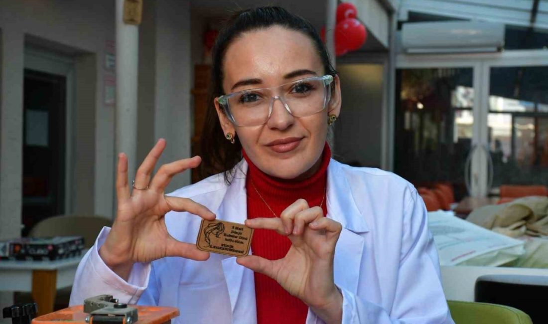 8 Martta kendi hediyeleri kendileri yaparak, keyifli vakit geçirdiler Bilecik’te 8 Mart Dünya Kadınlar Günü dolayısıyla İl Halk Kütüphanesi’nde
