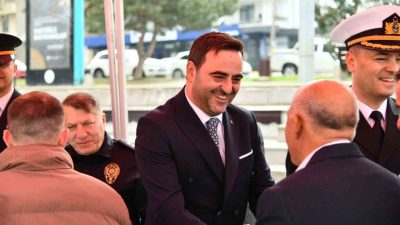 Başiskele’nin 30. geleneksel bayramlaşmasında 7’den 70’e tüm vatandaşlar kucaklaşarak birlik