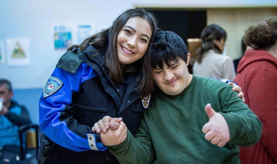 Bilecik İl Emniyet Müdürlüğü’nden anlamlı bir etkinlik Bilecik İl Emniyet Müdürlüğü’ne bağlı Toplum Destekli Polislik Şube Müdürlüğü