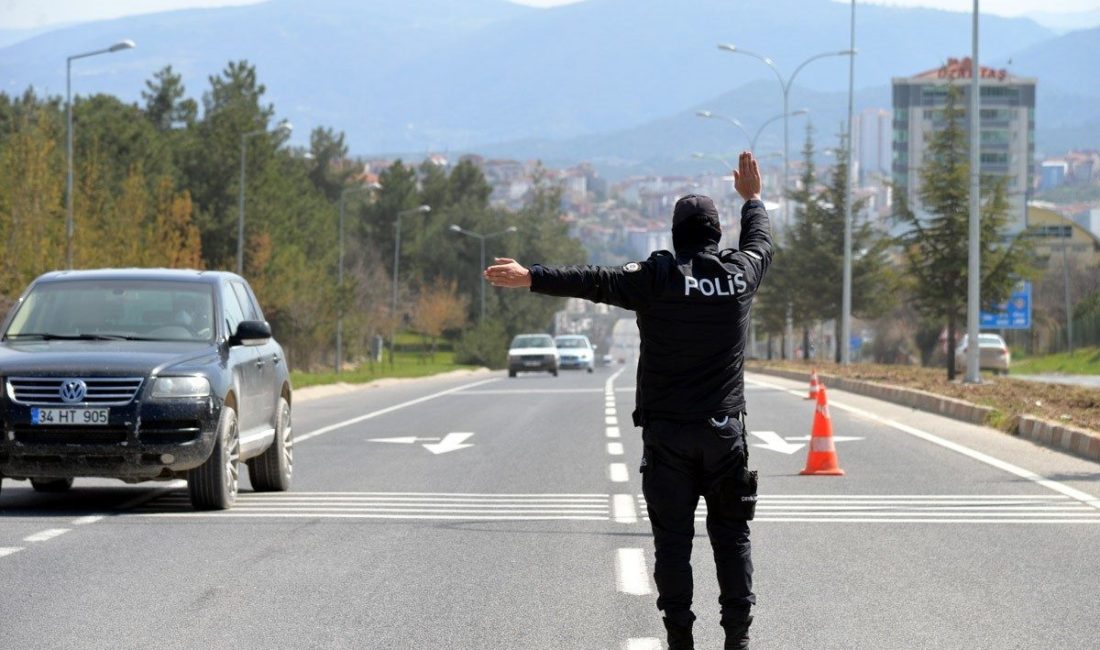 Bilecik İl Emniyet Müdürlüğü Trafik Denetimlerinde etkin çalışmalarını sürdürüyor bu
