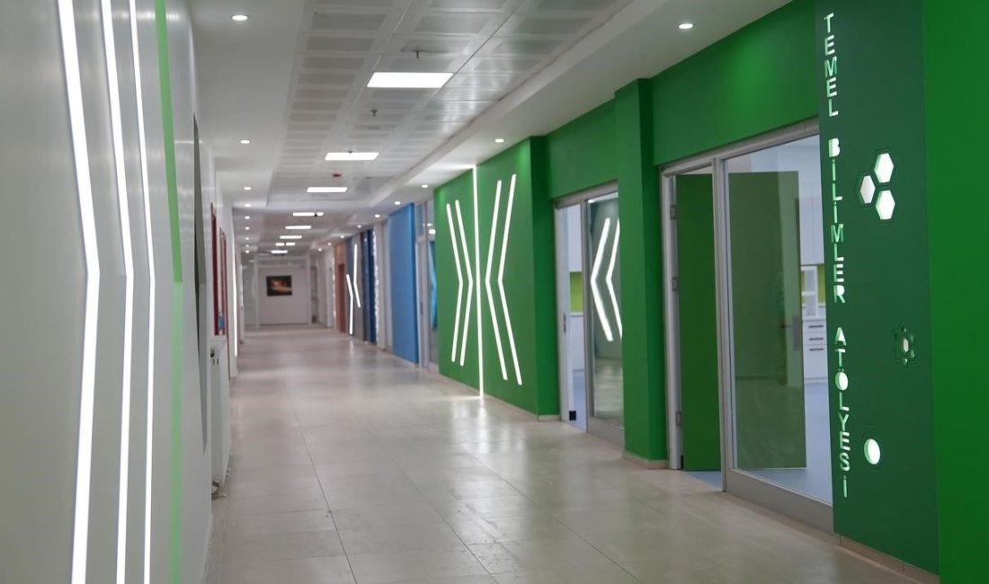 Bilim ve teknoloji haftası dolu dolu geçecek Düzce Belediyesi Bilim Merkezi, bilim meraklısı gençlere yönelik hazırladığı atölyeleri