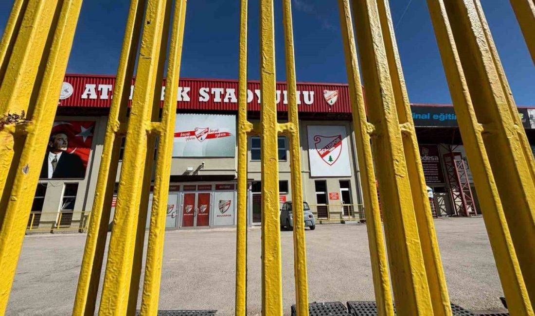 Bolu Atatürk Stadyumu, depreme dayanıklı olmadığı gerekçesiyle kapatıldı. Karot örneği